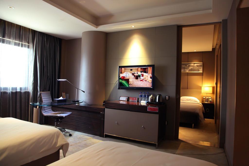 Hotel Ramada By Wyndham Xian Bell Tower Exterior foto